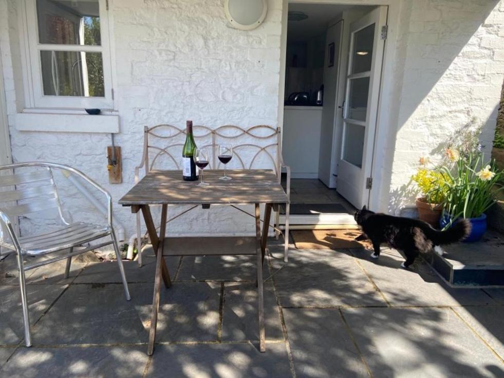 Clifton Garden Flat With Parking